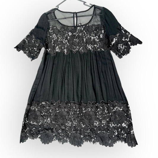 BLACK LACE and MESH QUARTER SLEEVE DRESS, LOOSE FIT COMFORTABLE MEDIUM