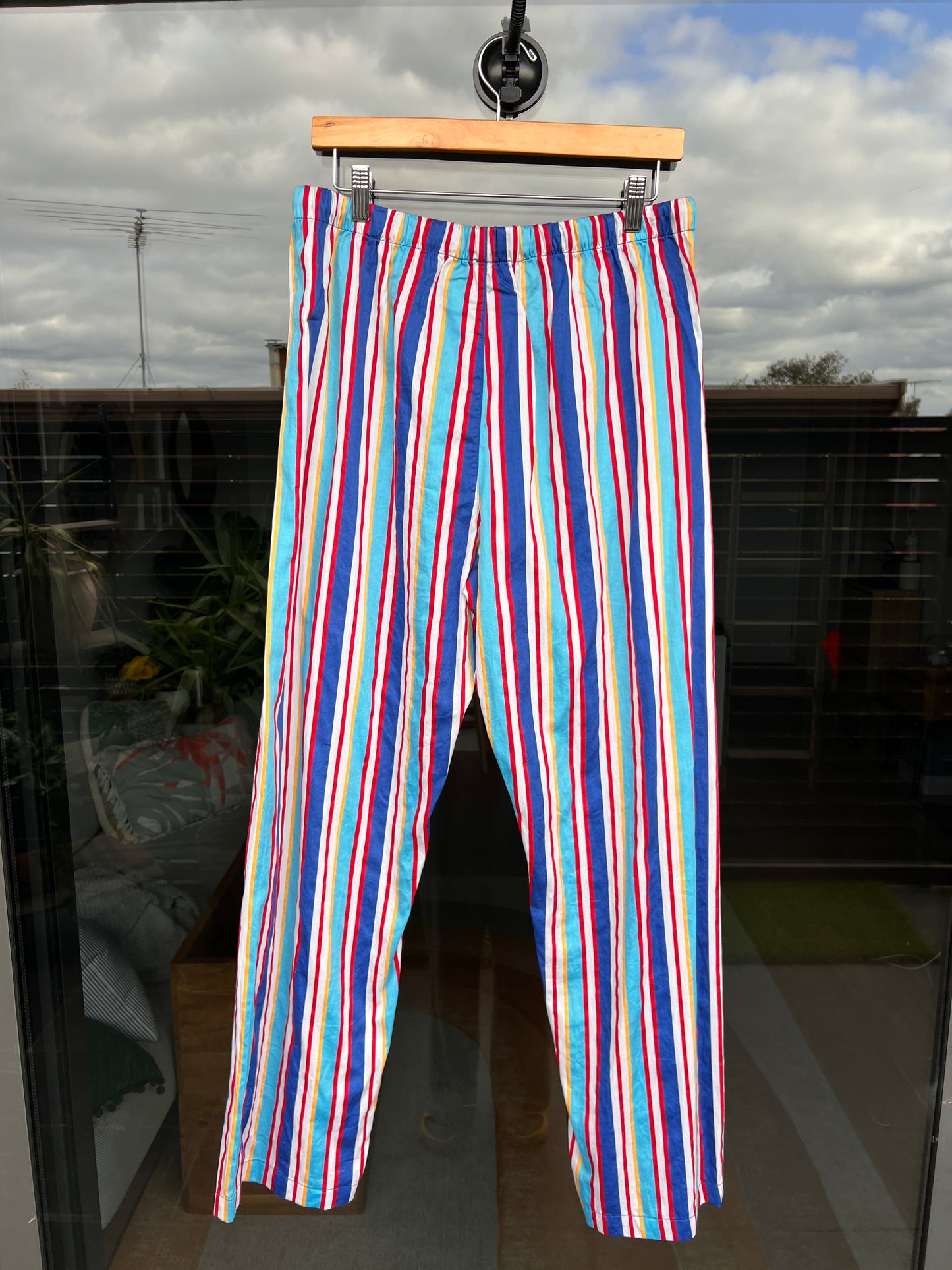 candy stripe stroll pants- L