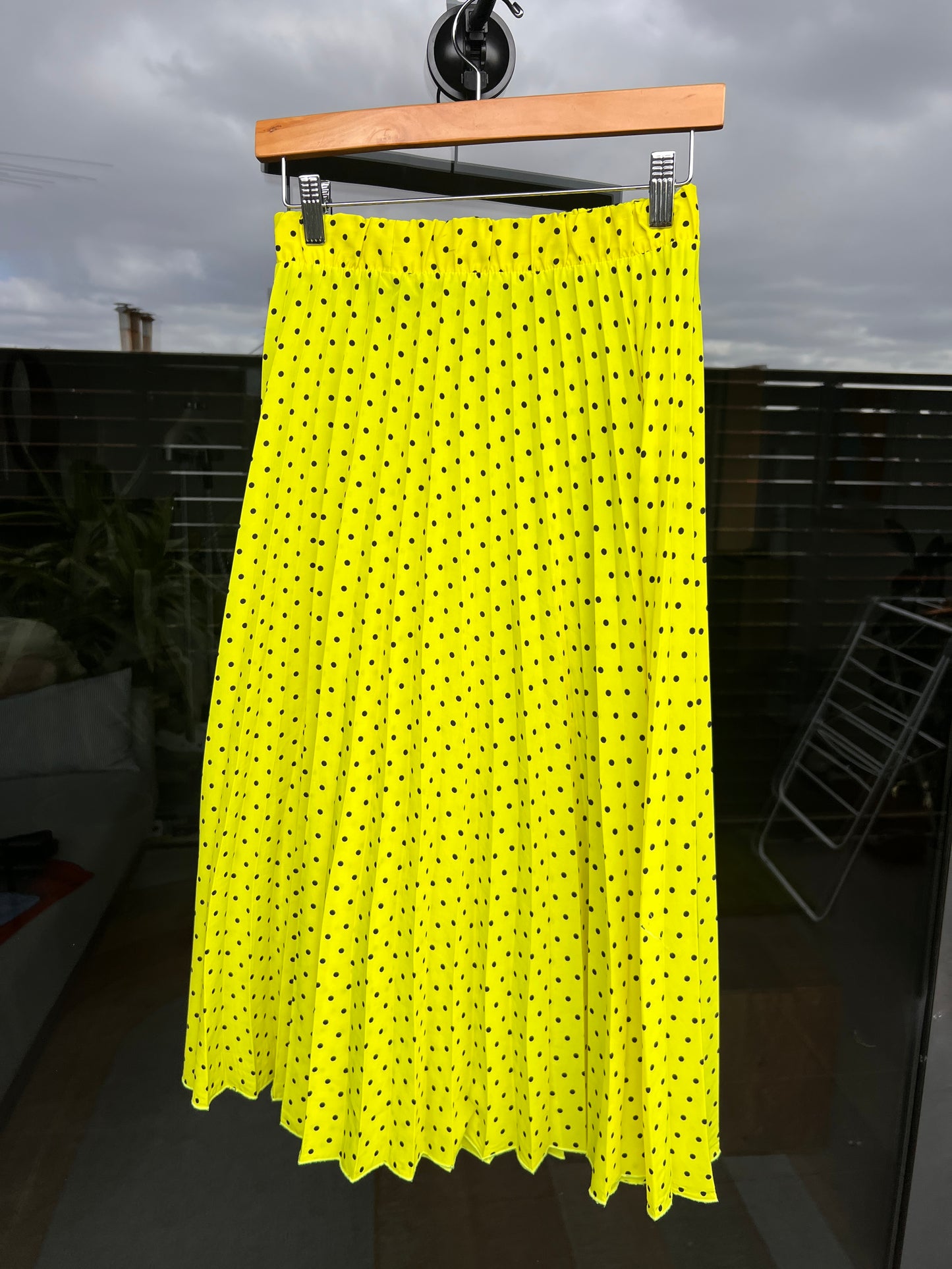 neon dotty skirt- S/M